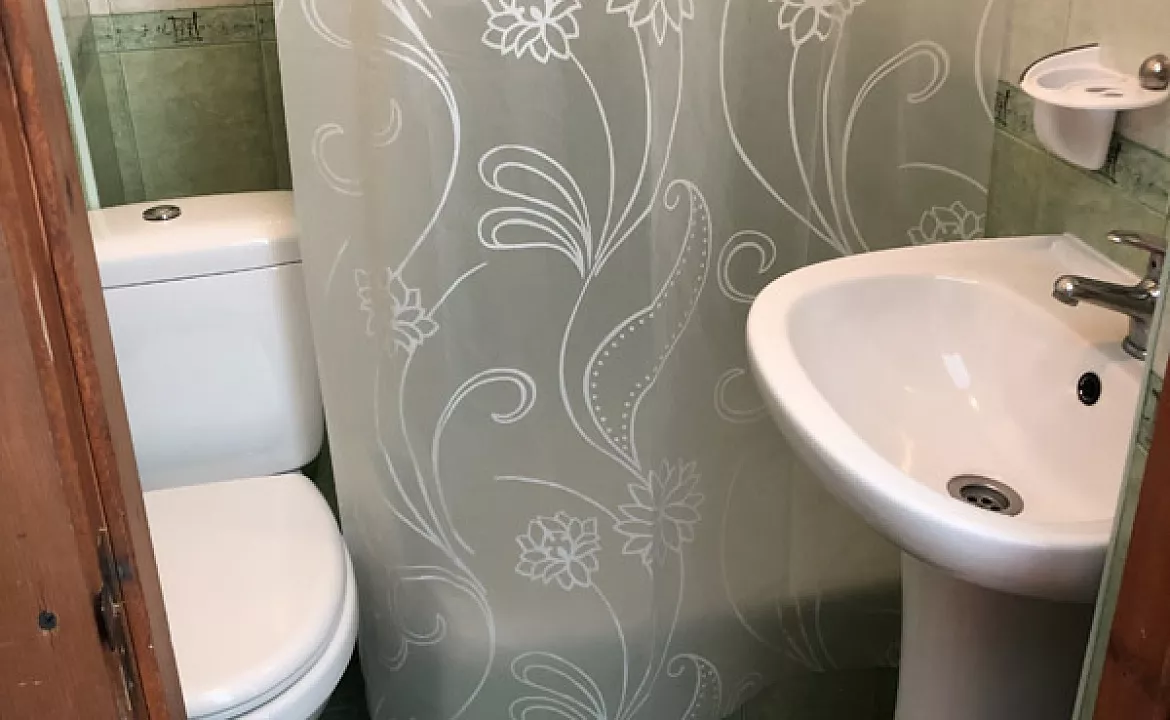 1-комнатный 2-местный номер с кондиционером. Гостиница «Рояль». Симферополь