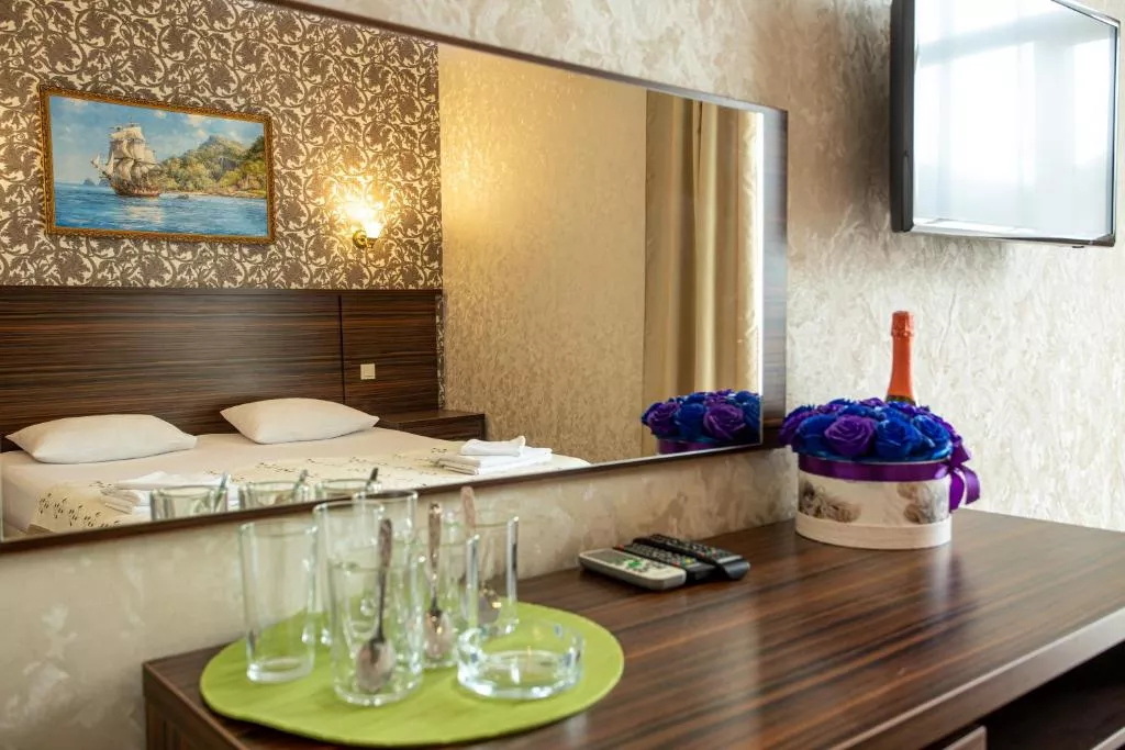 Двухместный номер с 1 кроватью или 2 отдельными кроватями. Отель Атмосфера. Кабардинка Двухместный номер с 1 кроватью или 2 отдельными кроватями. Отель Атмосфера. Кабардинка