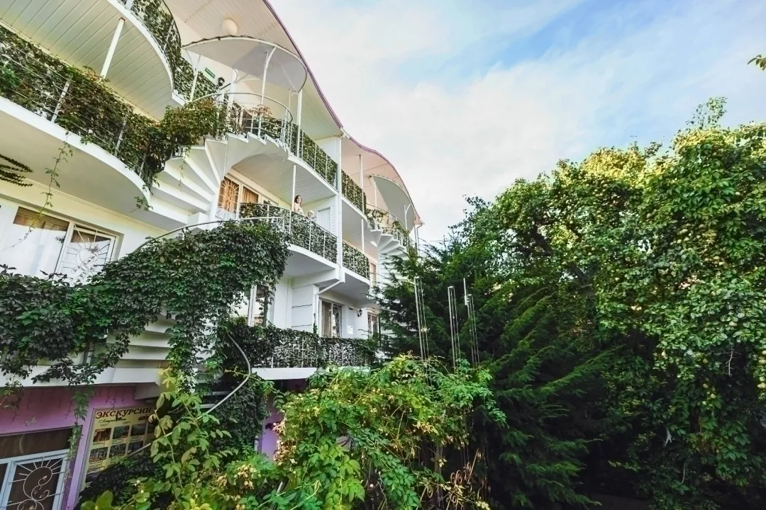 . Семейный отель «Летучая мышь». Алушта