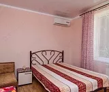 Комната для двоих с душем и туалетом 1 этаж. Гостевой дом Винтаж. Комната для двоих с душем и туалетом 1 этаж. Гостевой дом Винтаж.