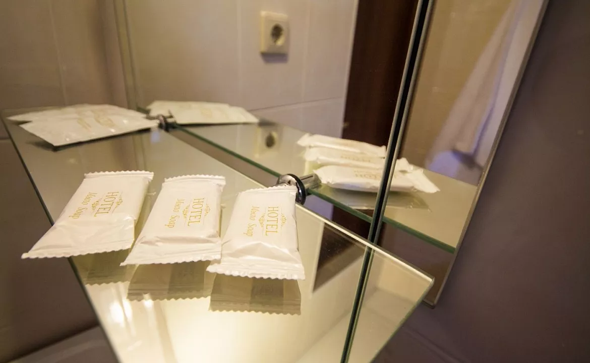 Стандарт 3-местный. Отель Робинзон. Анапа