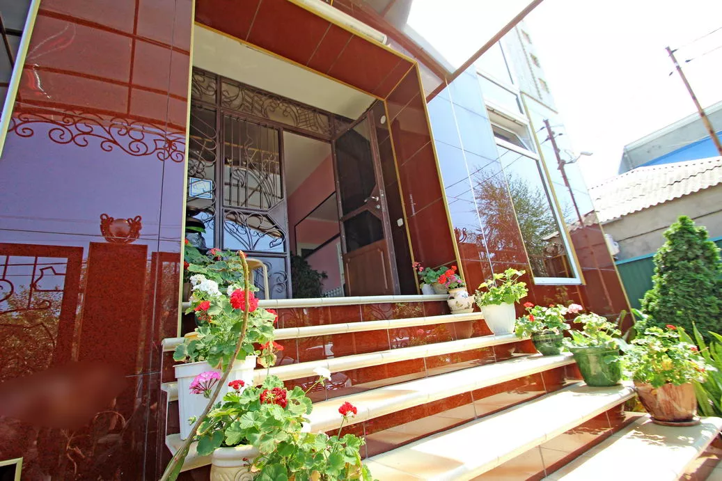 . Гостевой дом "Адамант". Анапа