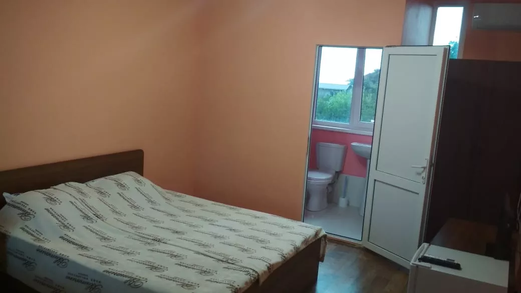 . Гостевой дом  "Лайм" . Новый Афон