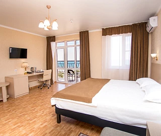 5-ти местный «Люкс» с видом на море. Отель "Alfa Summer". 