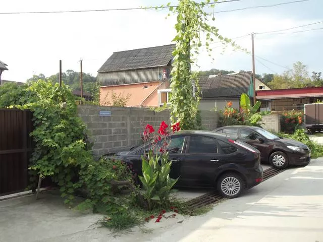 . Гостевой дом «Квартирки у моря» (кухня в номере). Вардане