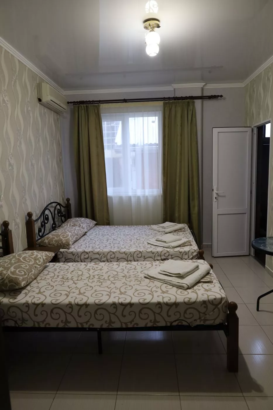 . Гостевой дом "Семья" - Геленджик. Геленджик