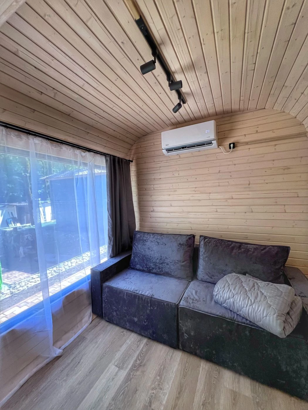 . База отдыха  Чайка 1 . Бухта Инал . База отдыха  Чайка 1 . Бухта Инал