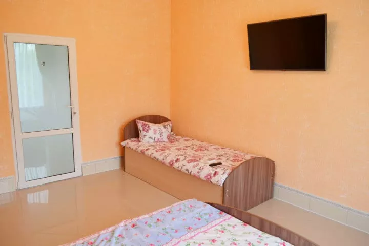 . Гостевой дом "Фаина". Новомихайловский