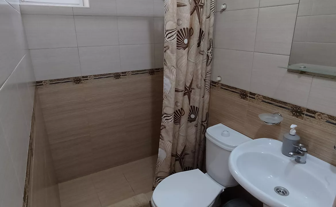 Двухместный с удобствами и балконом. Кровати раздельные. Гостевой дом "Одиссей" - Кабардинка. Кабардинка Двухместный с удобствами и балконом. Кровати раздельные. Гостевой дом "Одиссей" - Кабардинка. Кабардинка