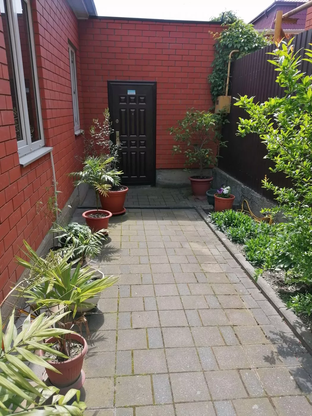 . Гостевой дом На Халтурина. Геленджик