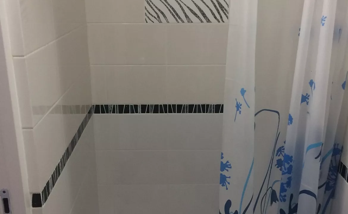 Четырёхместный номер. Гостевой дом «Пчела». Ейск