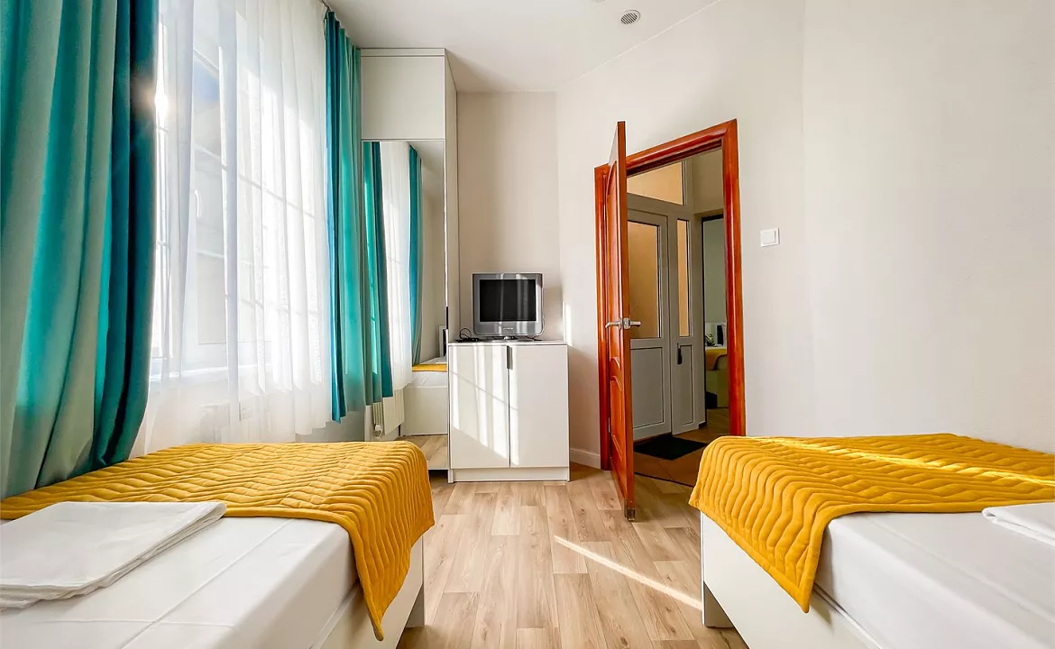 4-хместный 3-хкомнатный семейный номер. Отель Автор. Анапа