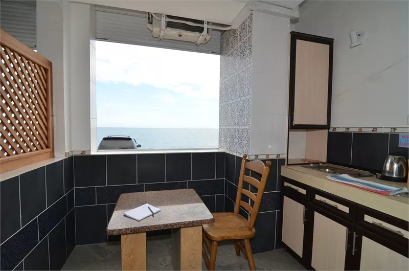 2-комнатный с кухней. Мини-отель "Домик со слоном". Рыбачье 2-комнатный с кухней. Мини-отель "Домик со слоном". Рыбачье