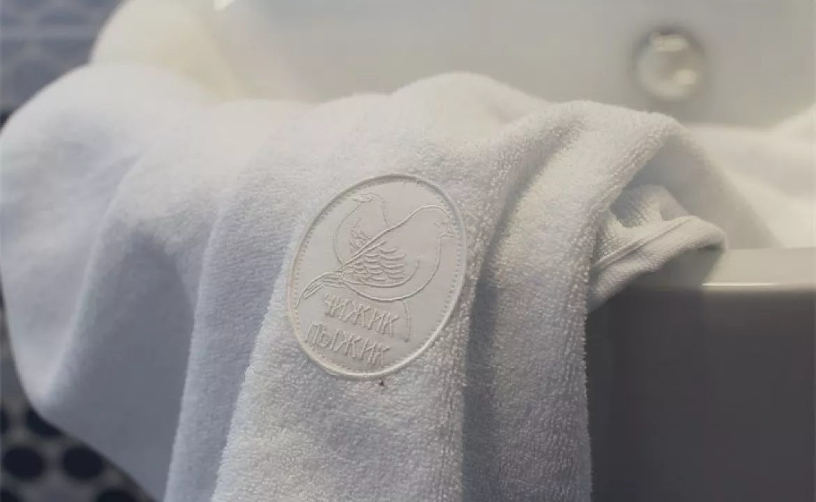 Улучшенный стандарт с видом на море и горы. Гостевой комплекс "Чижик Пыжик". Никита