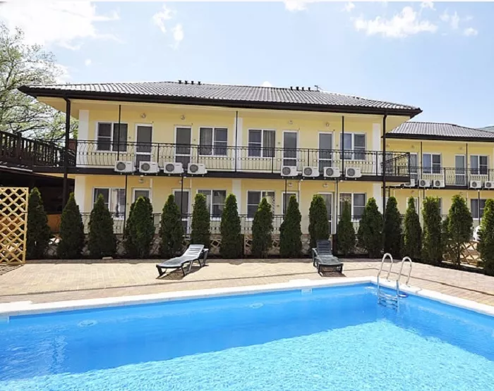 . Гостевой дом "Ашамба". Голубая бухта