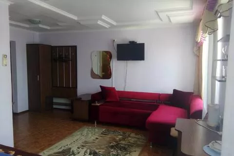 4-х местный «Люкс» с балконом. Гостиница «Жемчужина». Архипо-Осиповка