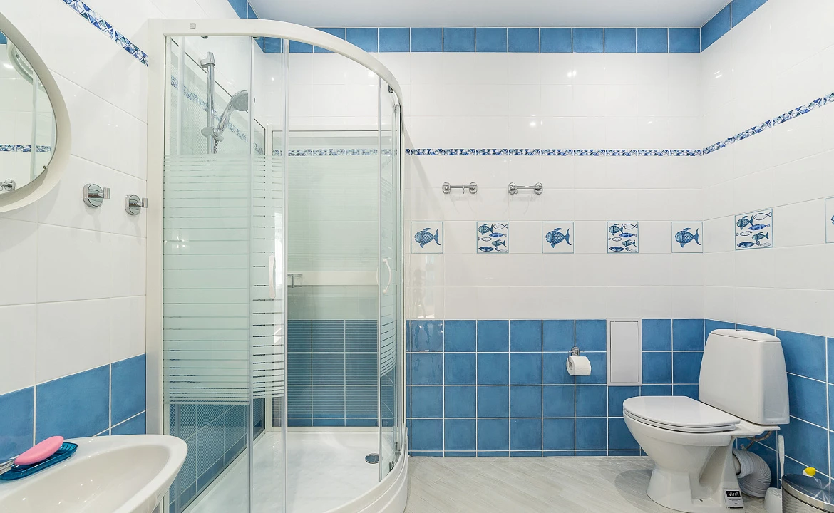 4 комнатная квартира в центре Сочи рядом с пляжем Ривьера. Уютные Квартиры в центре Сочи рядом с крупнейшим пляжным комплексом Ривьера. Сочи