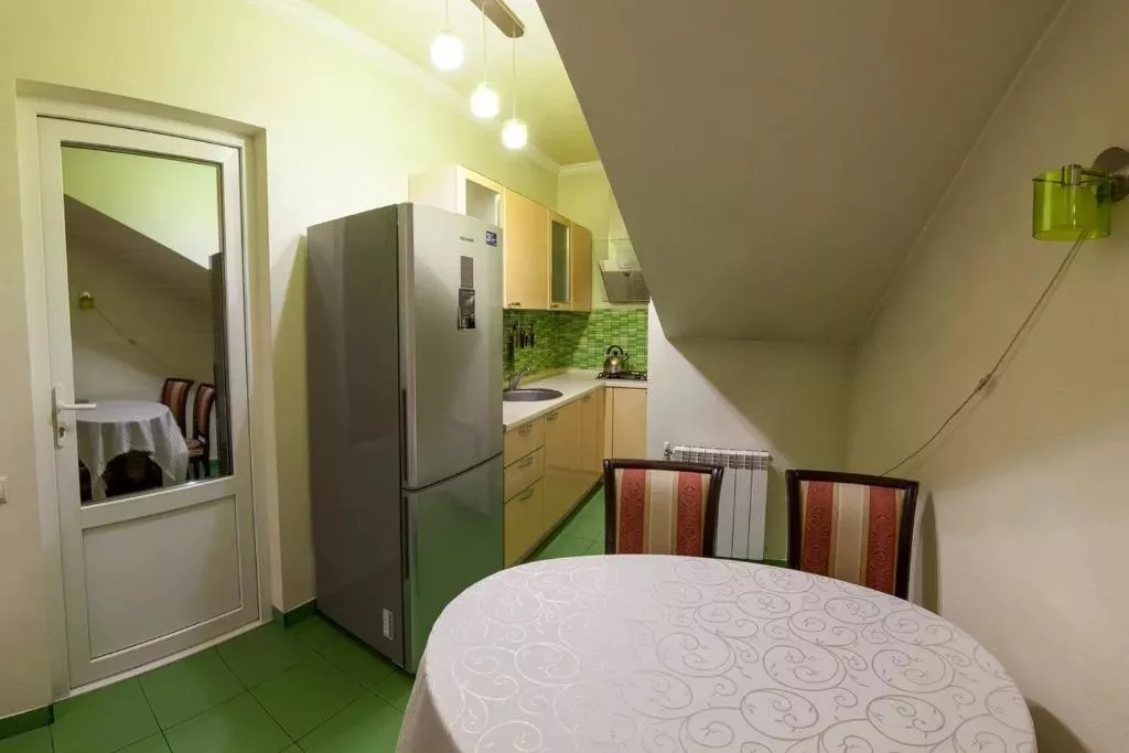 Студия. Гостиница "Ванатур". Адлер