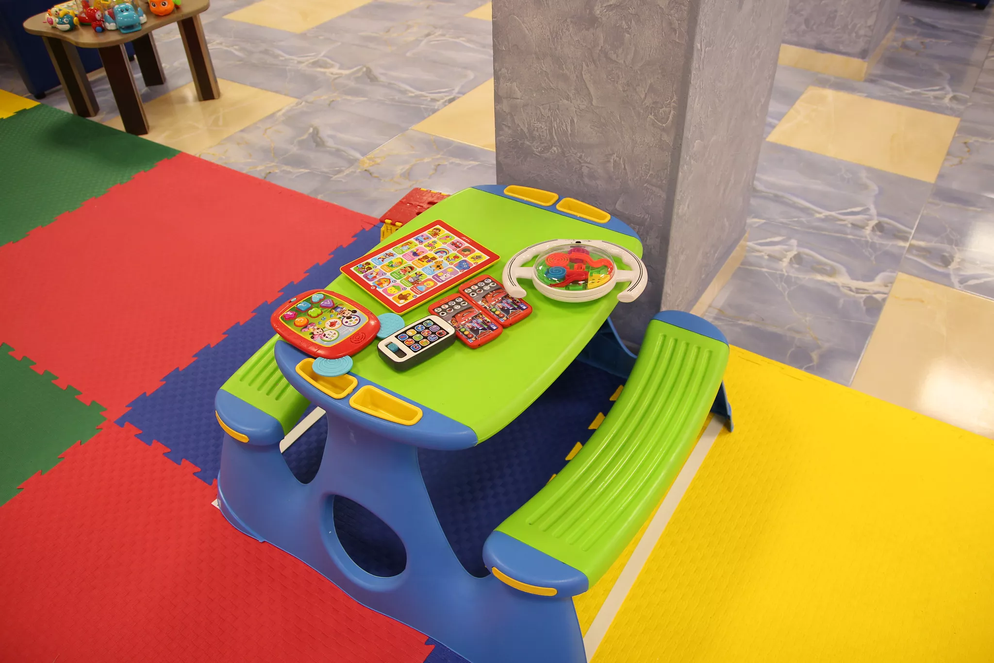 . Отель "РЕВЮ". Агой