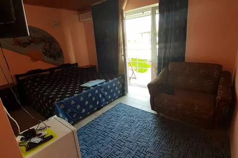 3-х местный номер Комфорт. Гостевой дом "На Морской". Архипо-Осиповка 3-х местный номер Комфорт. Гостевой дом "На Морской". Архипо-Осиповка