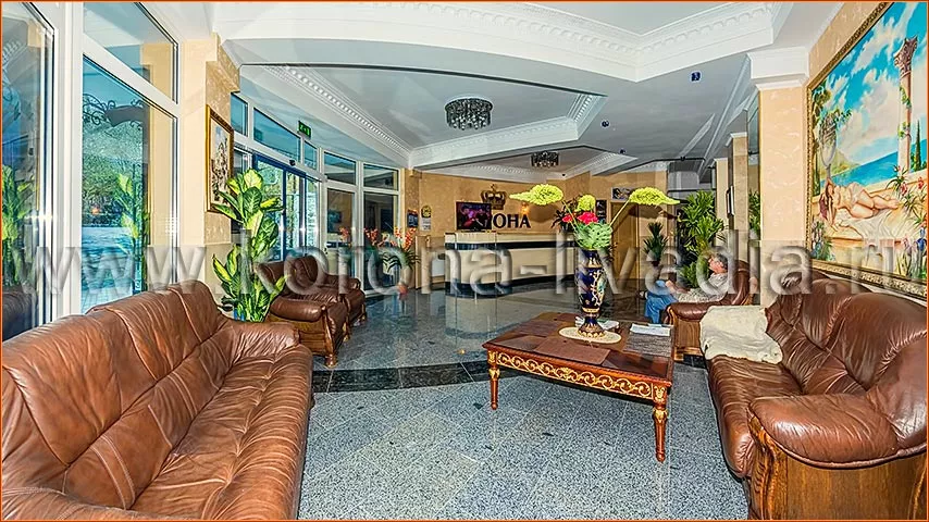 . Гостевой дом Клубный дом «Корона». Ливадия