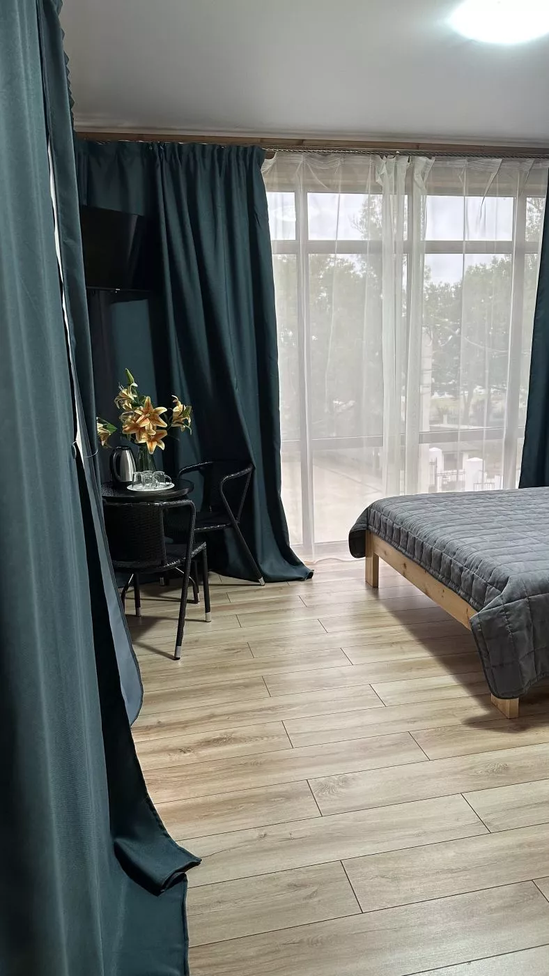 . Лилия. Гудаута