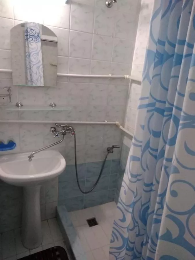 . Этаж под-ключ Владимирская 32/1 . Анапа