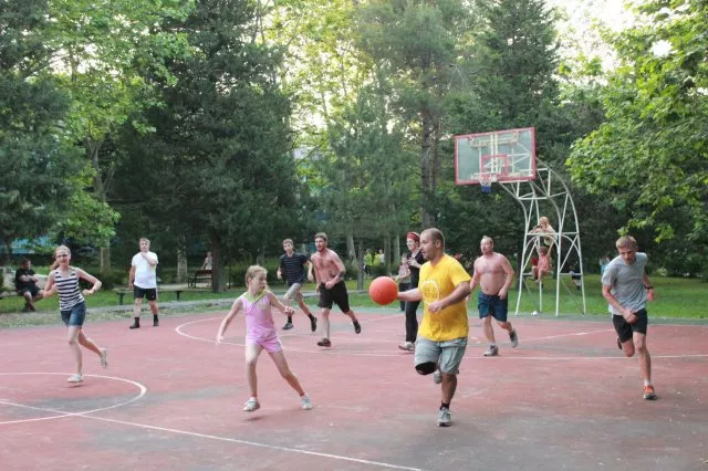 . Учебно-оздоровительная база «Горизонт»    . Ольгинка