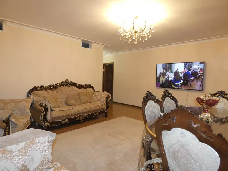 3х-комнатная квартира. Квартира в многоквартирном доме Квартира Абазгаа 59/1 . Гагра