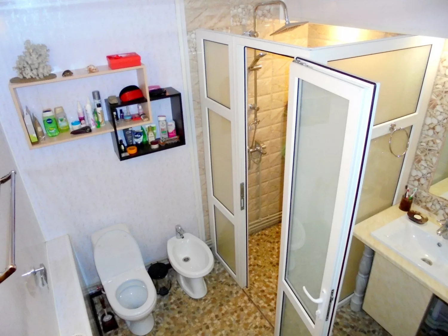 . Дом под ключ Четырехкомнатный двухэтажный дом.. Феодосия