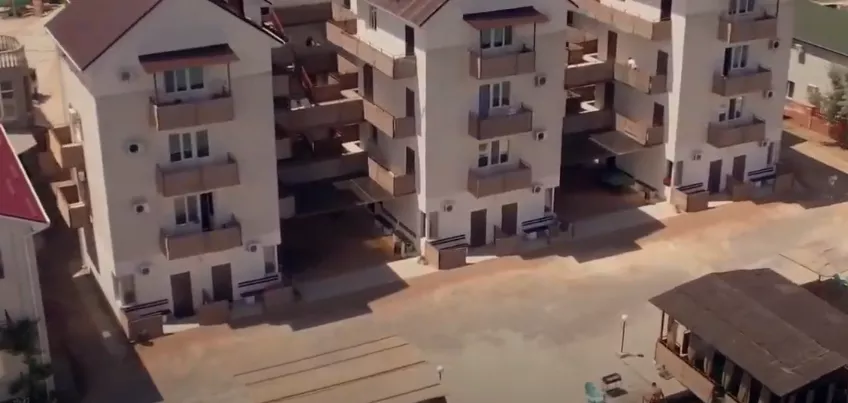 . Гостевой комплекс "Керкинитида Крабья бухта" . Мирный