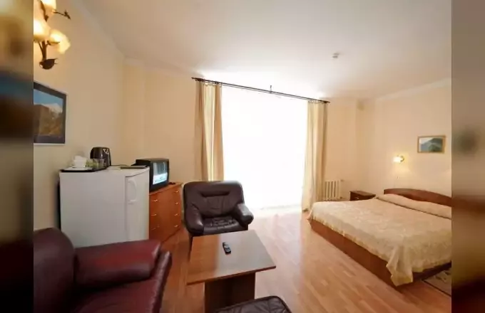 «Полулюкс» (вариант 1). Отель «Поворот». Эльбрус - гостиницы