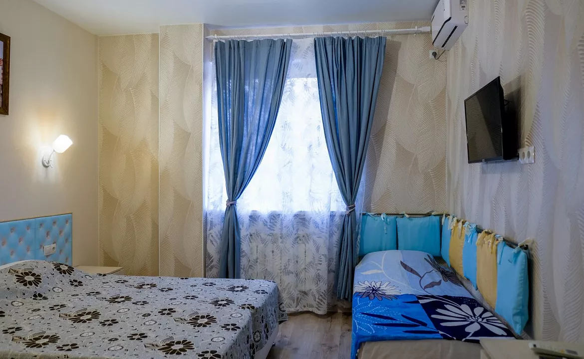 3-х местный  3-х местный