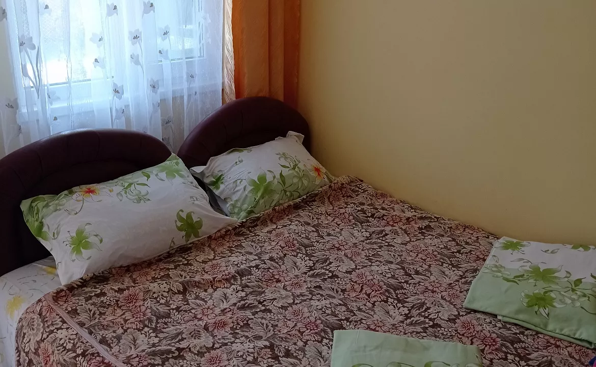 3 местный номер. Гостевой дом   "Отдых". Кучугуры