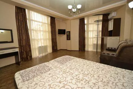 Студио. Отель "Золотое Руно". Витязево