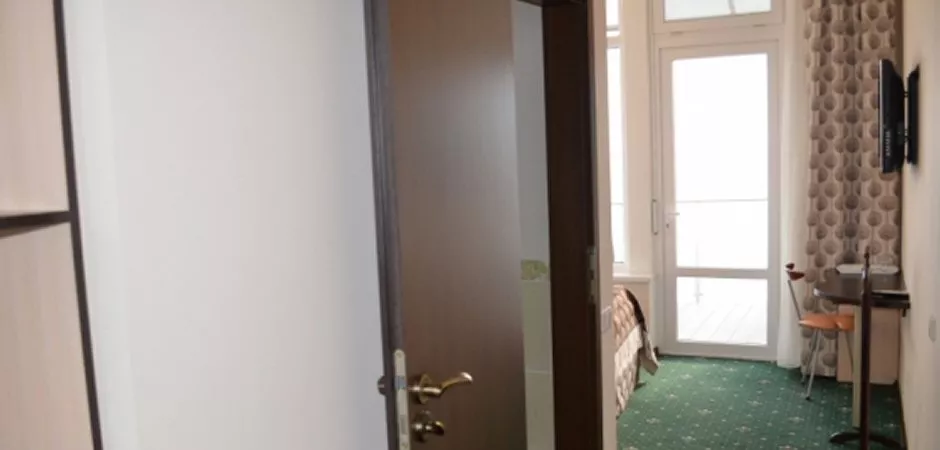 Комфорт. Отель «Коралл». Ялта Комфорт. Отель «Коралл». Ялта