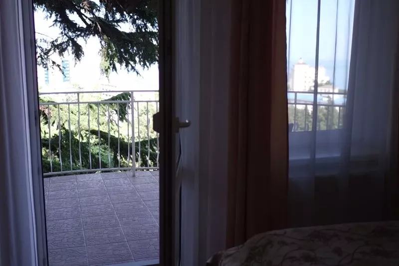 Комфорт. Гостиница Гостиница Империал 2011. Ялта