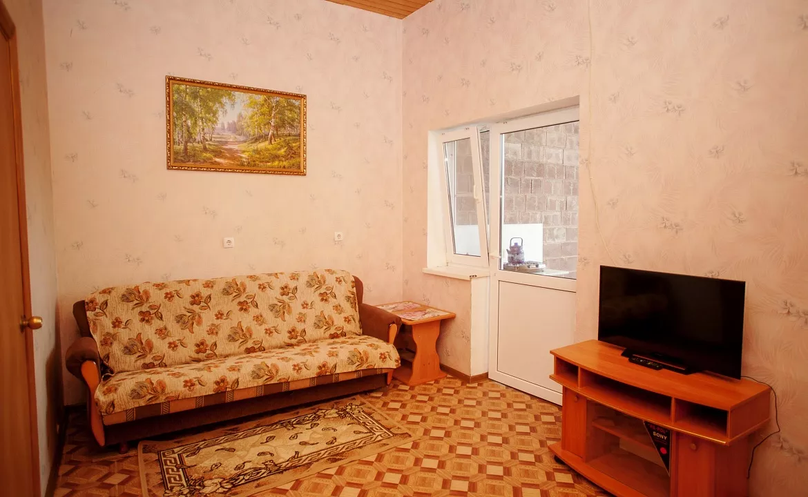 Трехкомнатный номер со своей кухней (2 этаж). Частный гостевой дом Лика. Архипо-Осиповка