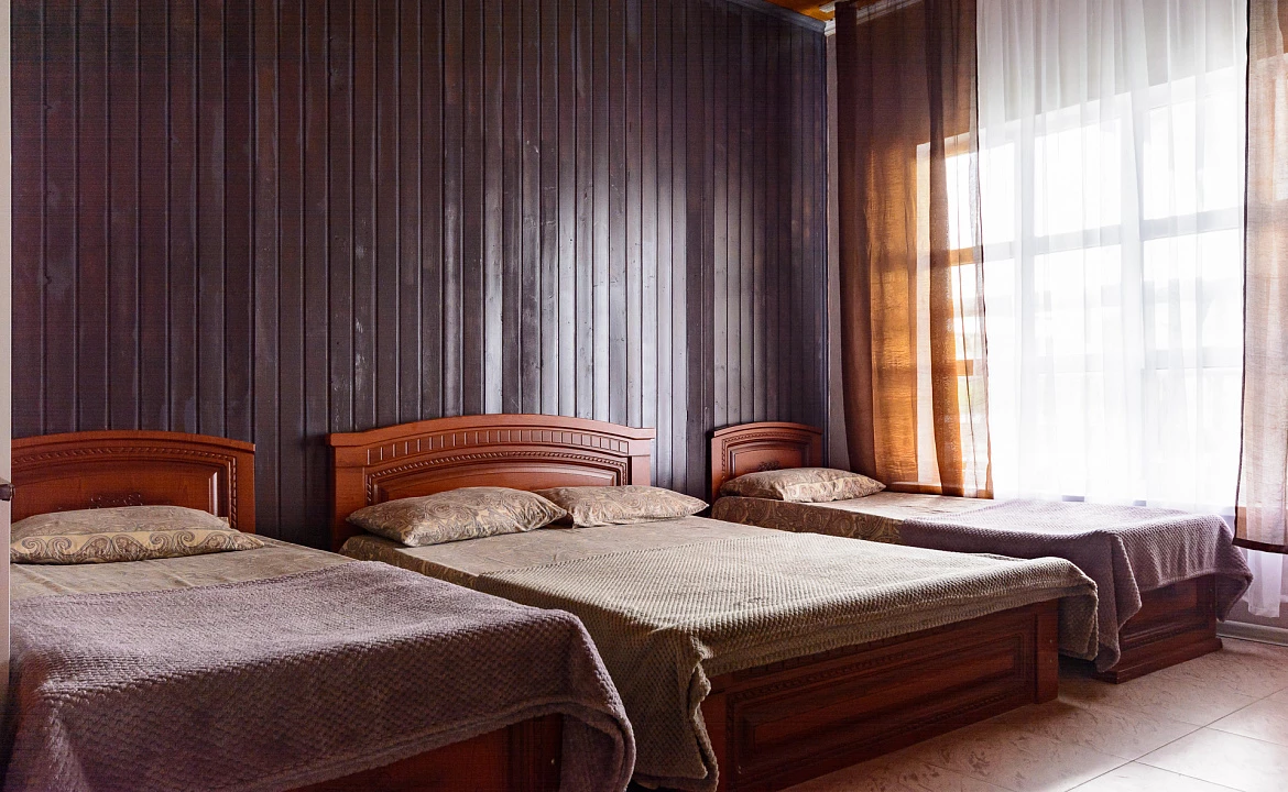 Пятиместный стандарт. Гостевой дом УЮТ на ул. Новороссийское шоссе 1/7. Джубга