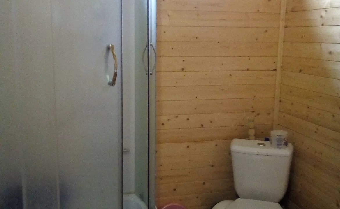 1/2 коттеджа. Коттедж "МОРСКОЙ БРИЗ". Голубицкая