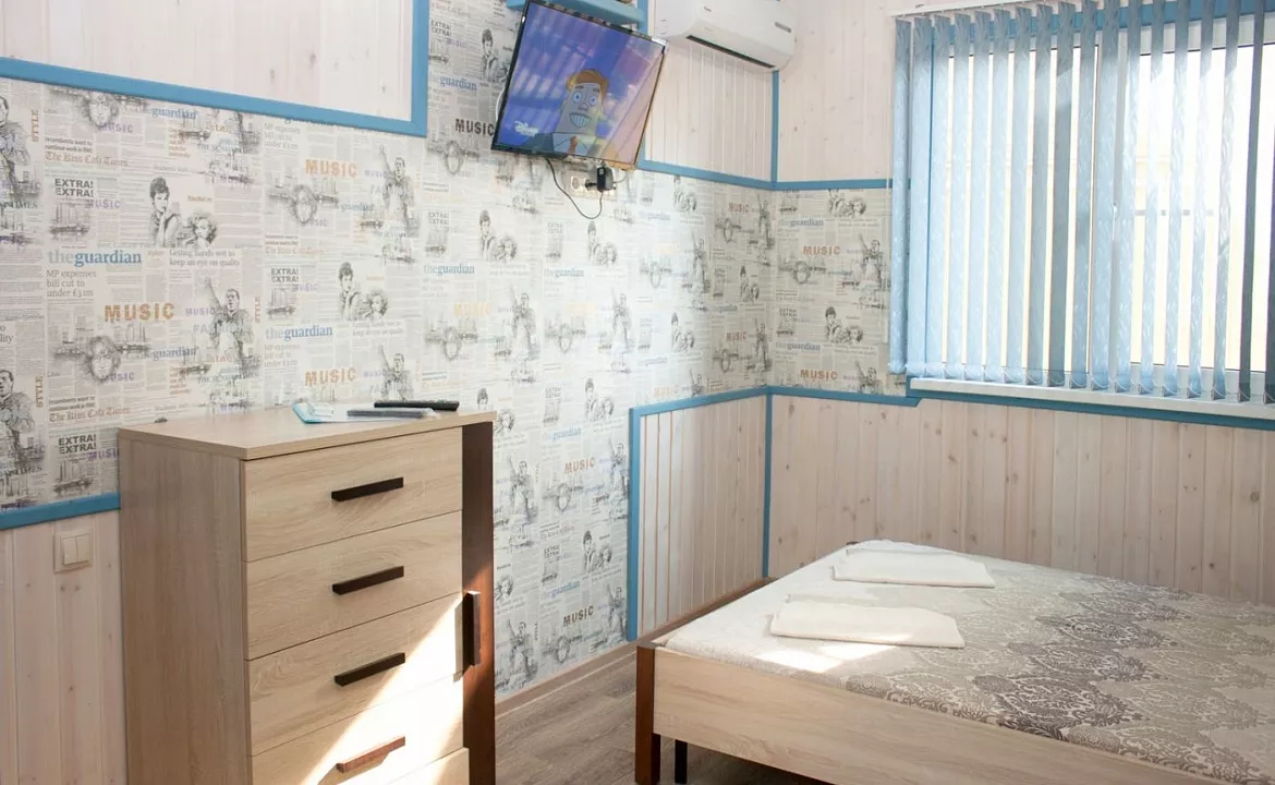 Двухкомнатный номер для четверых. Гостевой комплекс "Буэнос Диас". Совет-Квадже