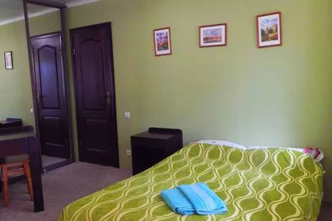 5-ти местный 2-х комнатный номер с беседкой (№ 2). Усадьба «Инжир». Гурзуф