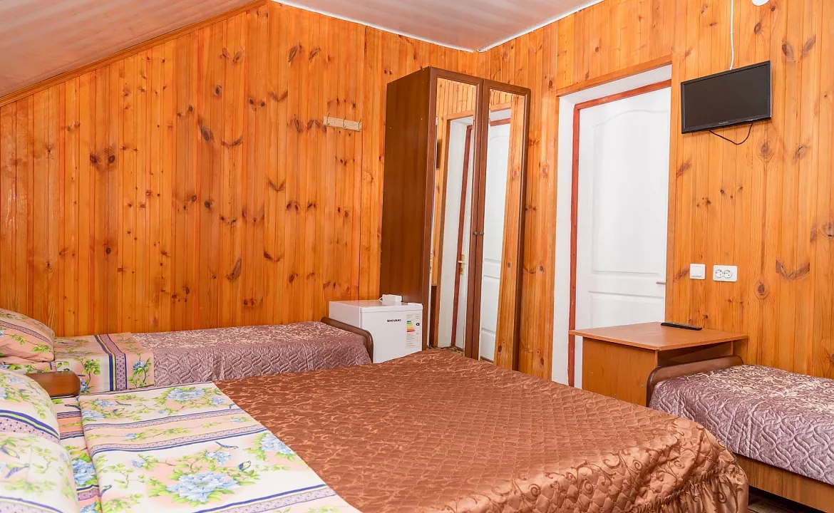 Пятиместный номер эконом класса. Гостевой дом "Ника" - Анапа. Анапа Пятиместный номер эконом класса. Гостевой дом "Ника" - Анапа. Анапа