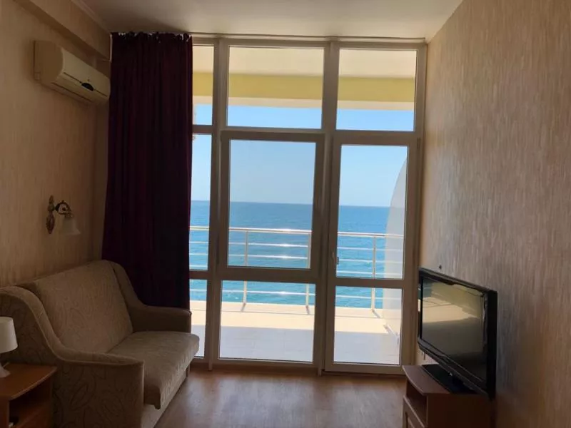 . Отель "Морской берег". Рыбачье