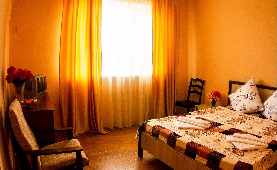  1-комнатный 2-местный номер без балкона. Гостиница Астерия. Ейск