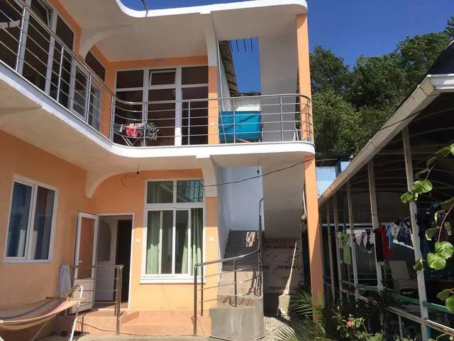 . Гостевой дом "Лев" (Лёвушка). Якорная Щель