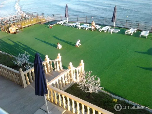 . Гостинично-ресторанный комплекс «Golden hills». Лермонтово