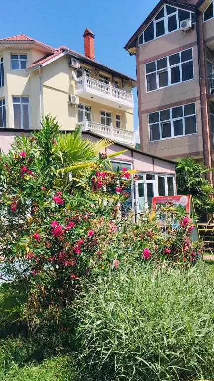 . Гостевой дом "Маяк" - Вардане. Вардане