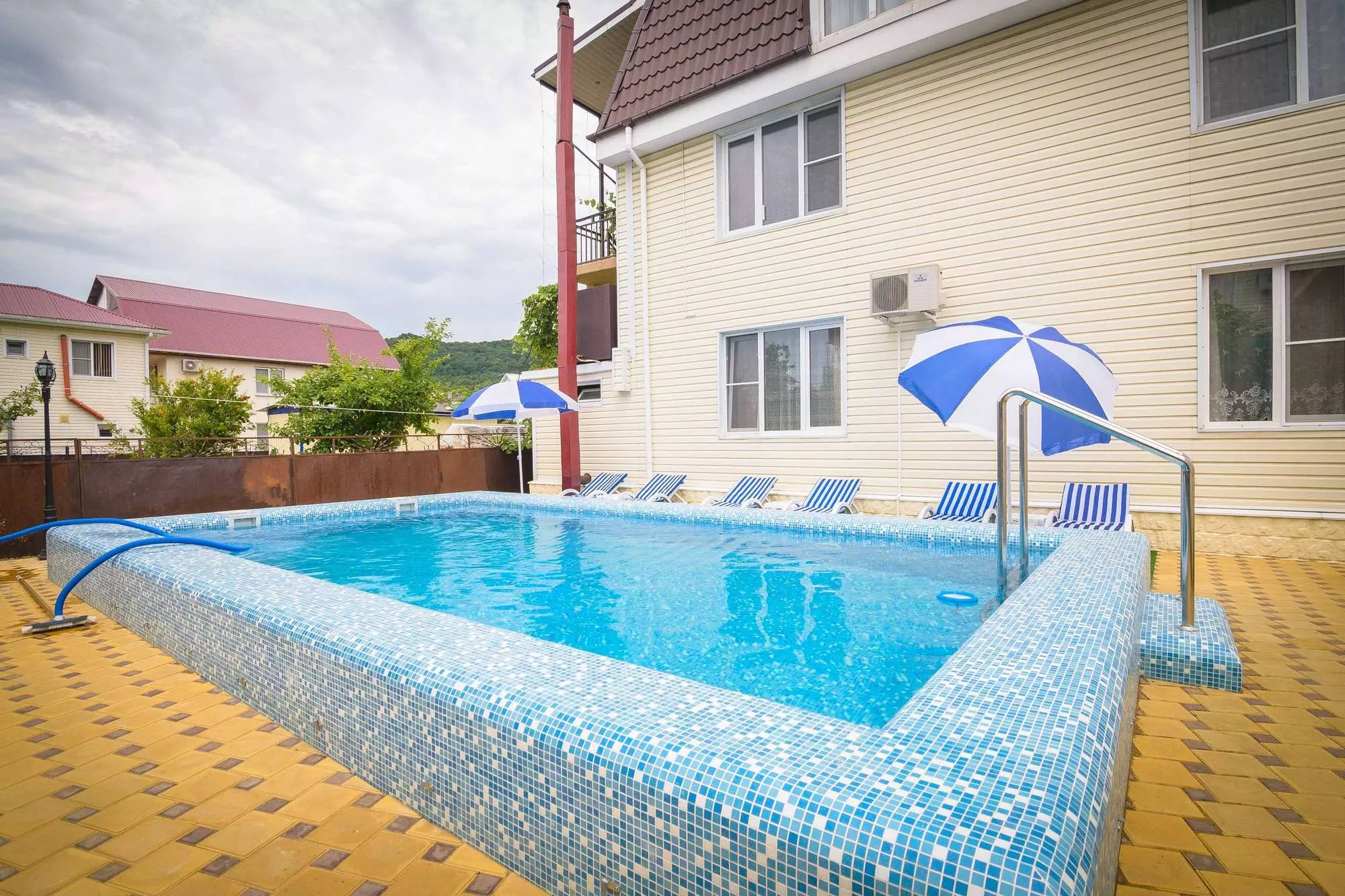 . Коттедж "Регина" . Адлер