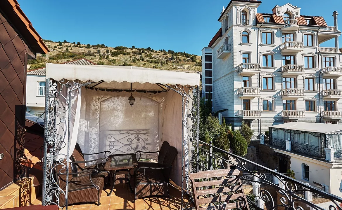 Мансарда. Гостевой дом "KuprInn". Балаклава Мансарда. Гостевой дом "KuprInn". Балаклава